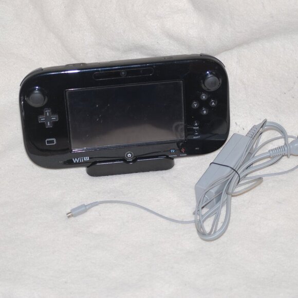 Lot Wii U Black Console Gamepad 3 Handheld Controllers Tested and Working! - Picture 10 of 14